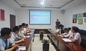 前路漫漫，未来可期—不朽情缘之家安徽六安店后备干部年中述职会